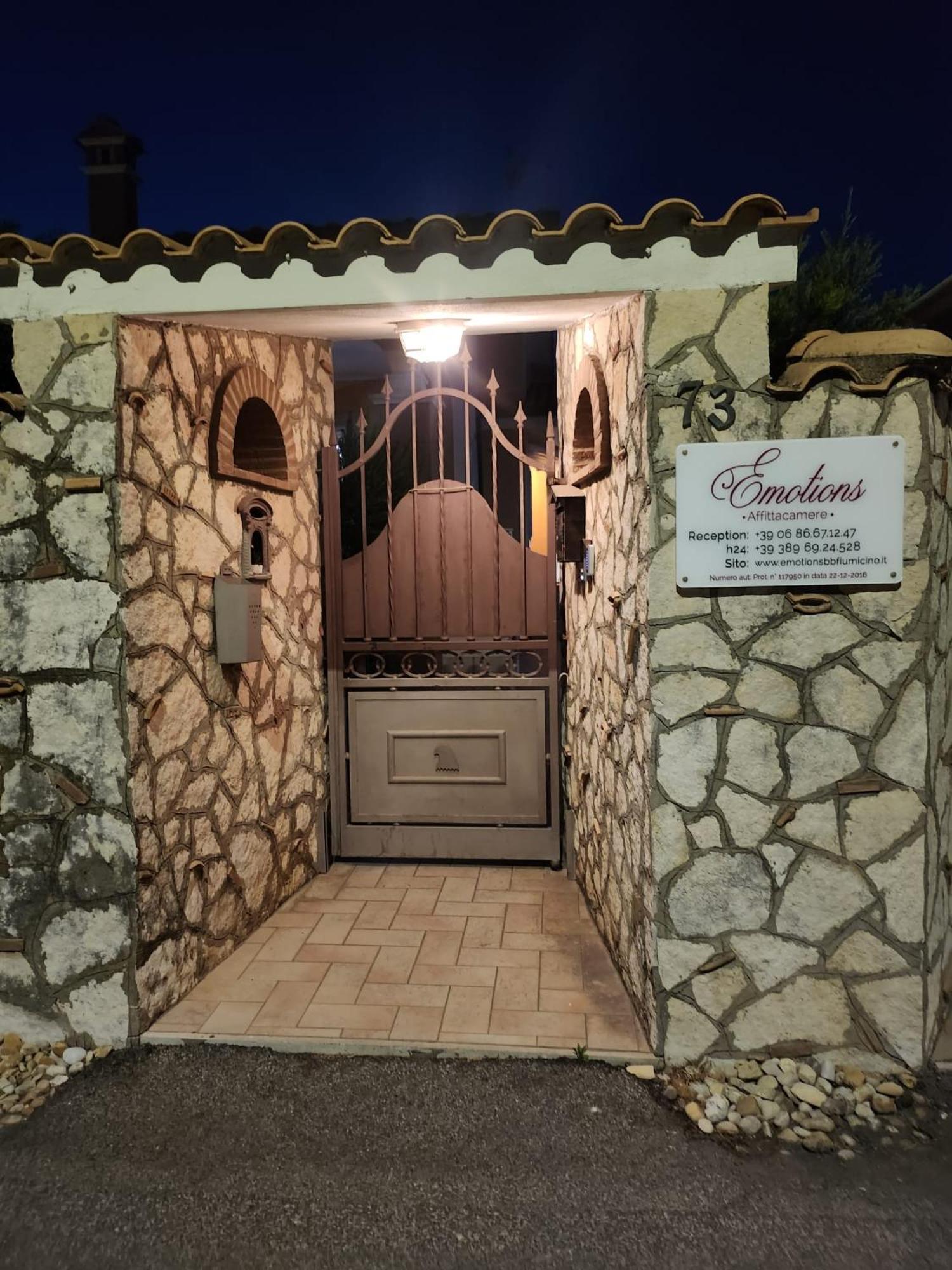 Emotions Acomodação com café da manhã Fiumicino Exterior foto